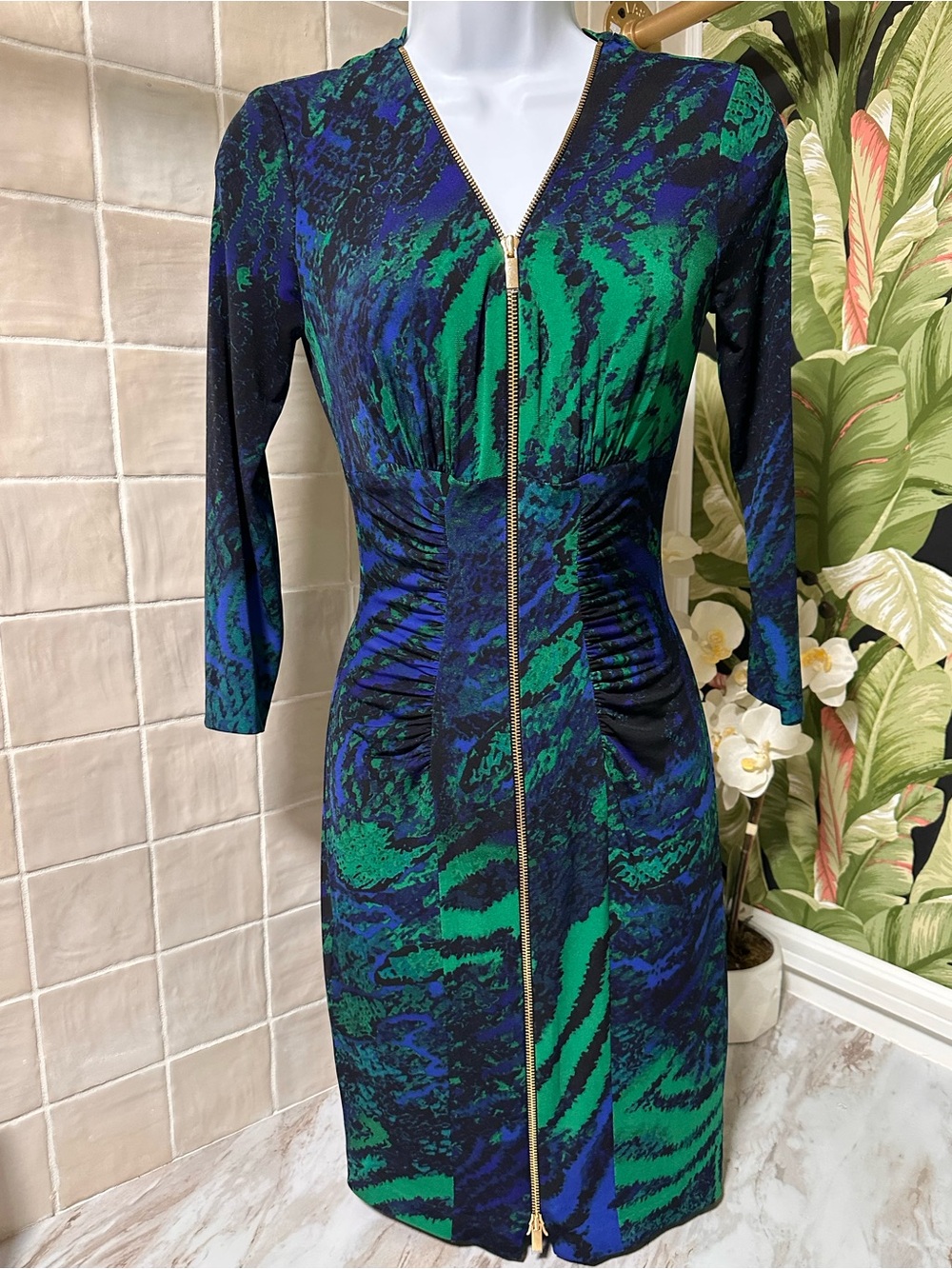 Cache zip-front sheath dress- S